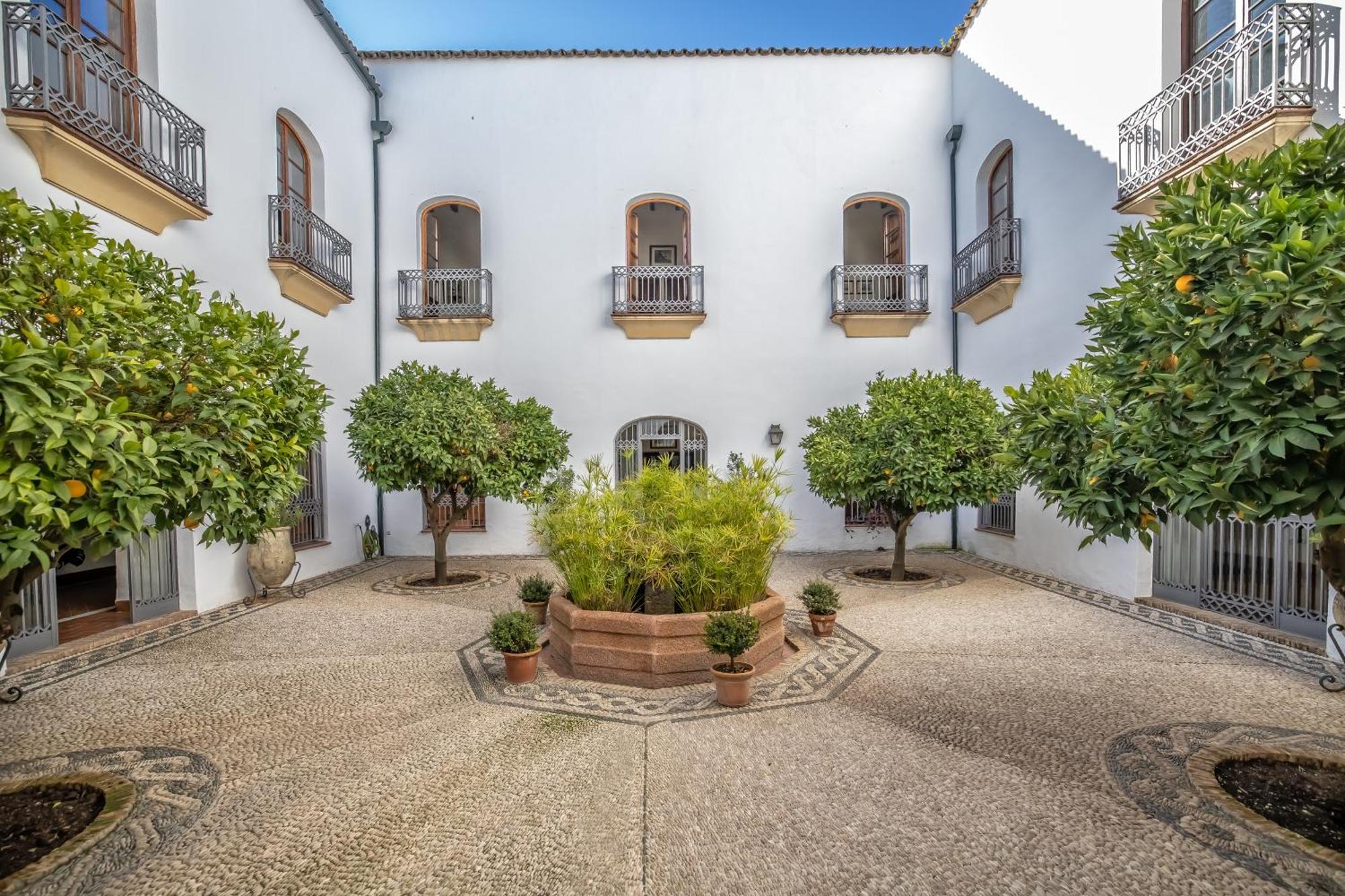 Palacio Marques Vega Armijo & Parking Incluido Кордоба Екстериор снимка